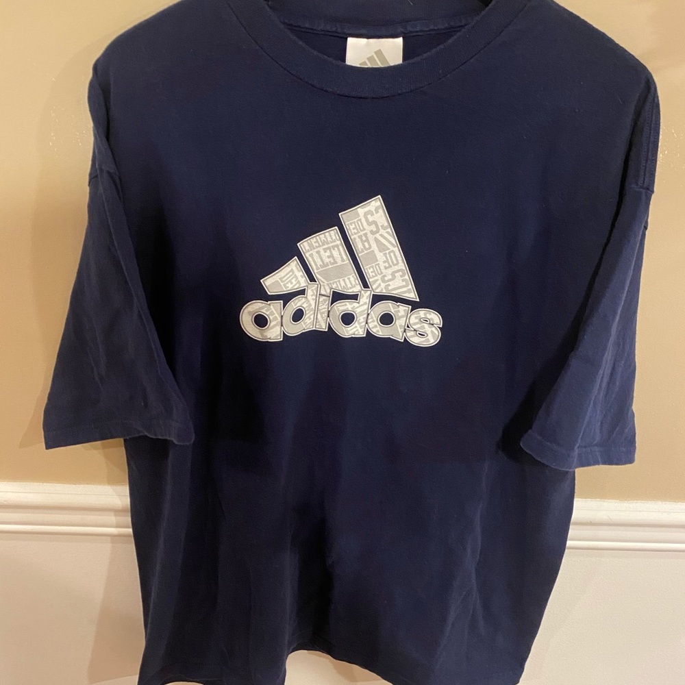 Vintage adidas short sleeve tee large